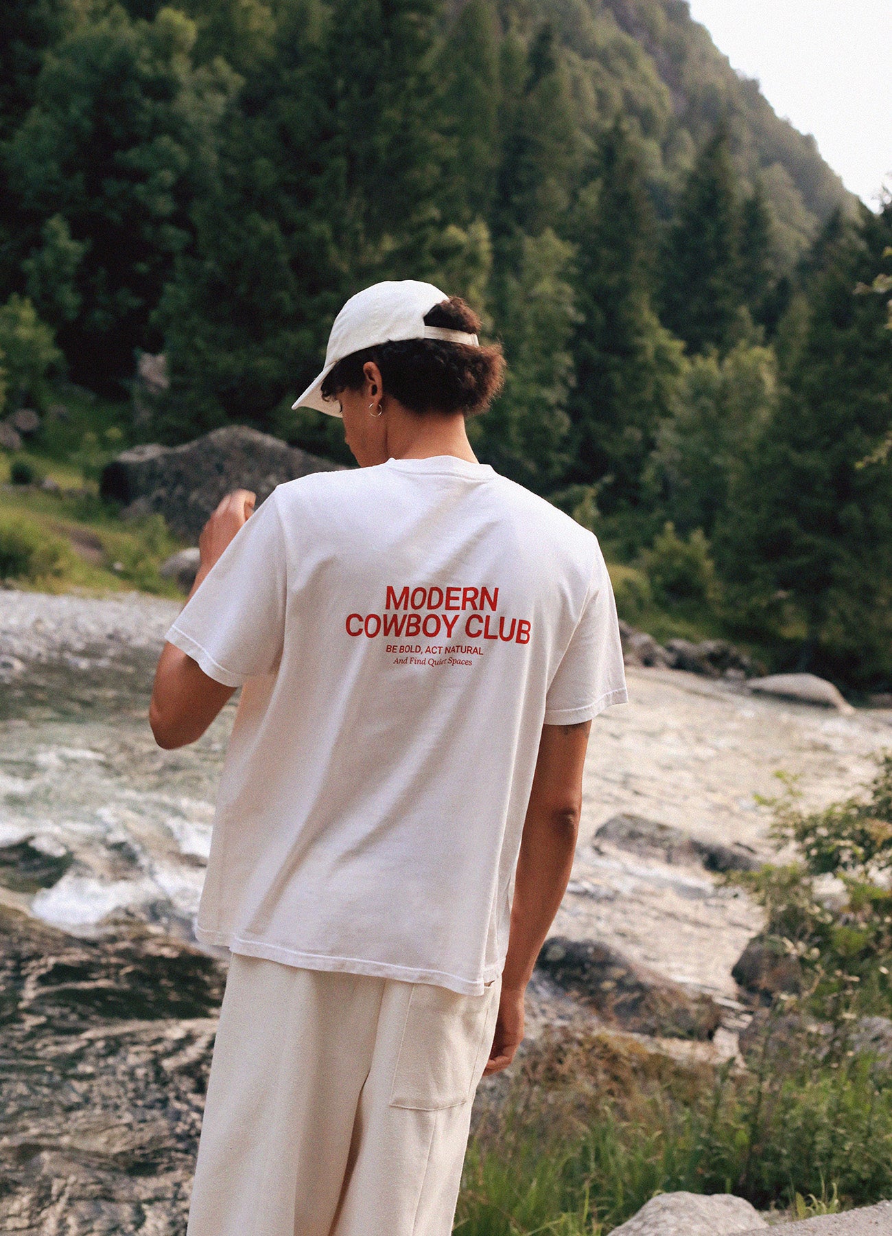Jil T-shirt - Ivory & Red Logo